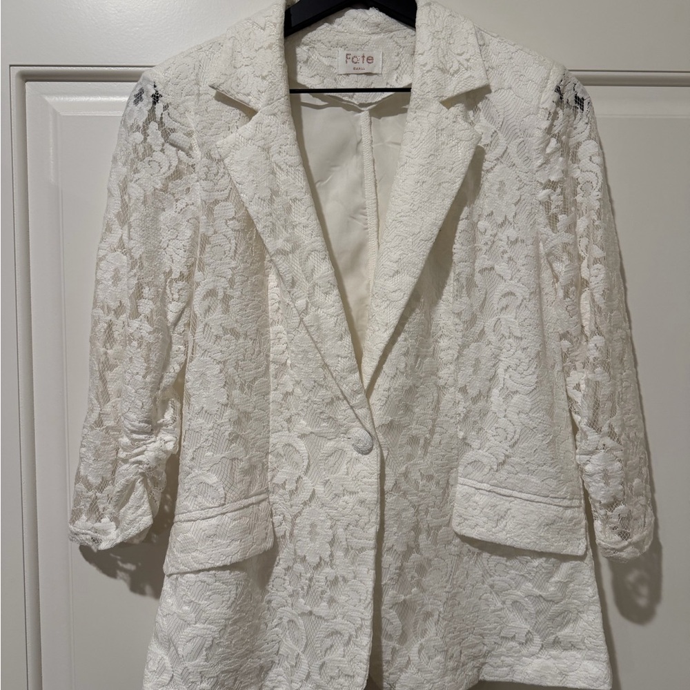 Fate Women's Cream Lace Blazer